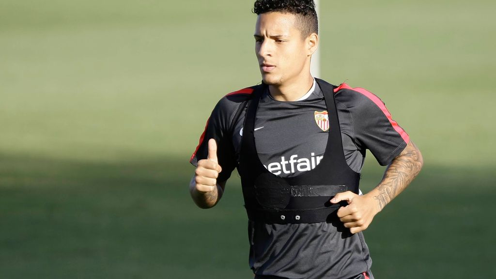 Arana, Gnagnon y Roque Mesa, al margen en el entreno del Sevilla