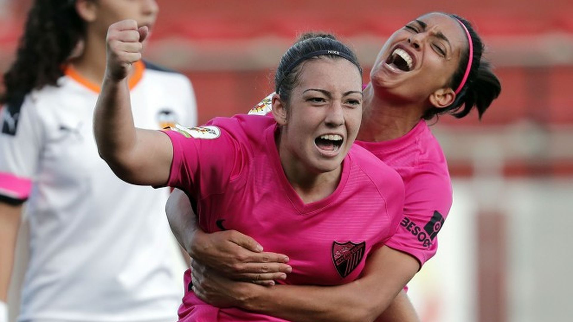 arantxa_celebra_su_gol_ante_el_filial_del_valencia_foto_malaga_cf_001.jpg