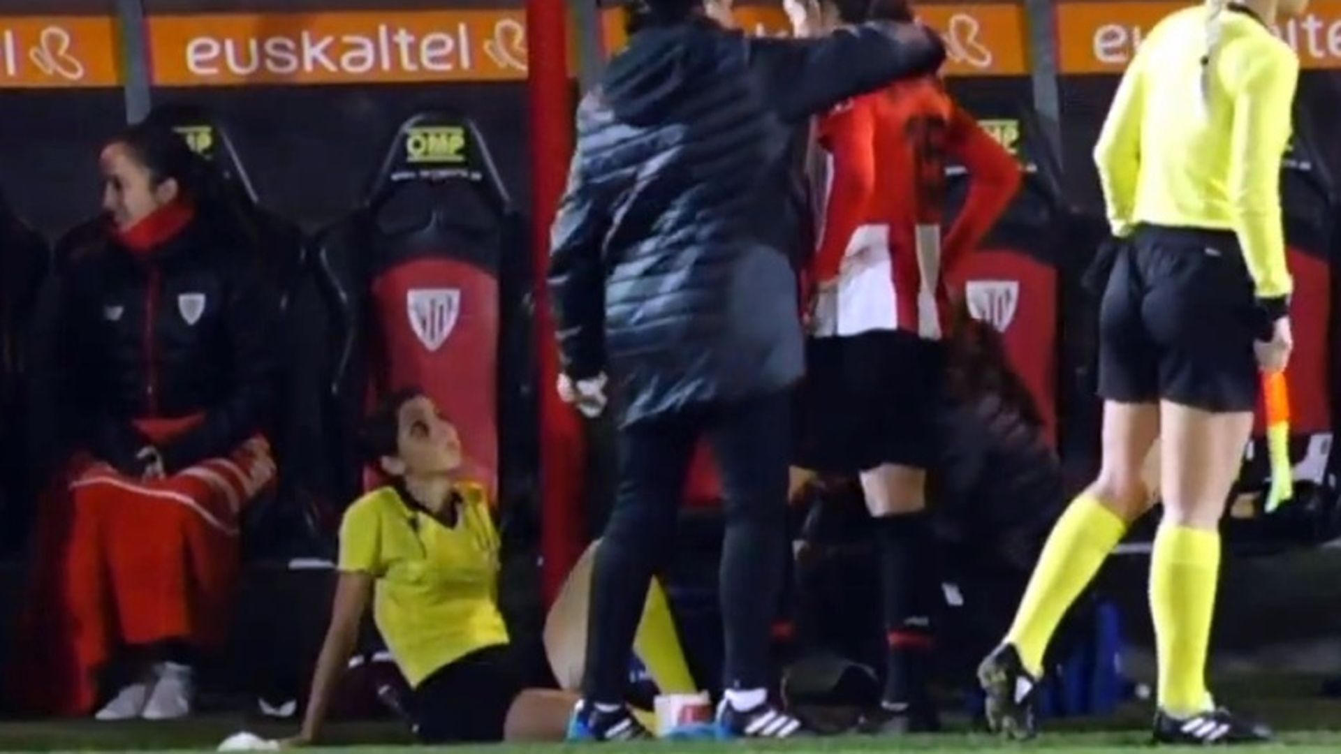 arbitra_lezamajpg.jpg arbitra_lezamajpg.jpg