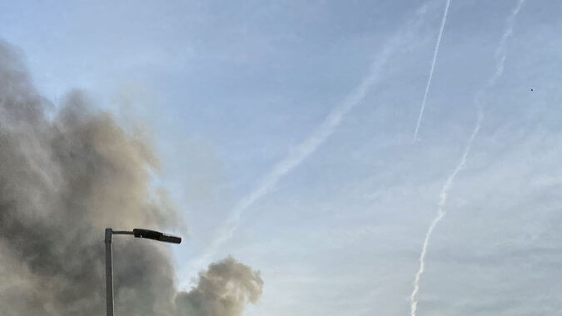 arde_un_edificio_en_valencia_001.jpeg arde_un_edificio_en_valencia_001.jpeg