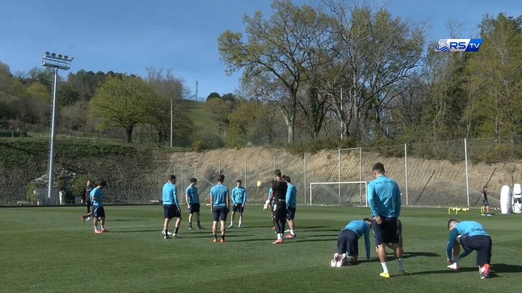 Aritz Elustondo vuelve de su lesión y entrena con la Real Sociedad