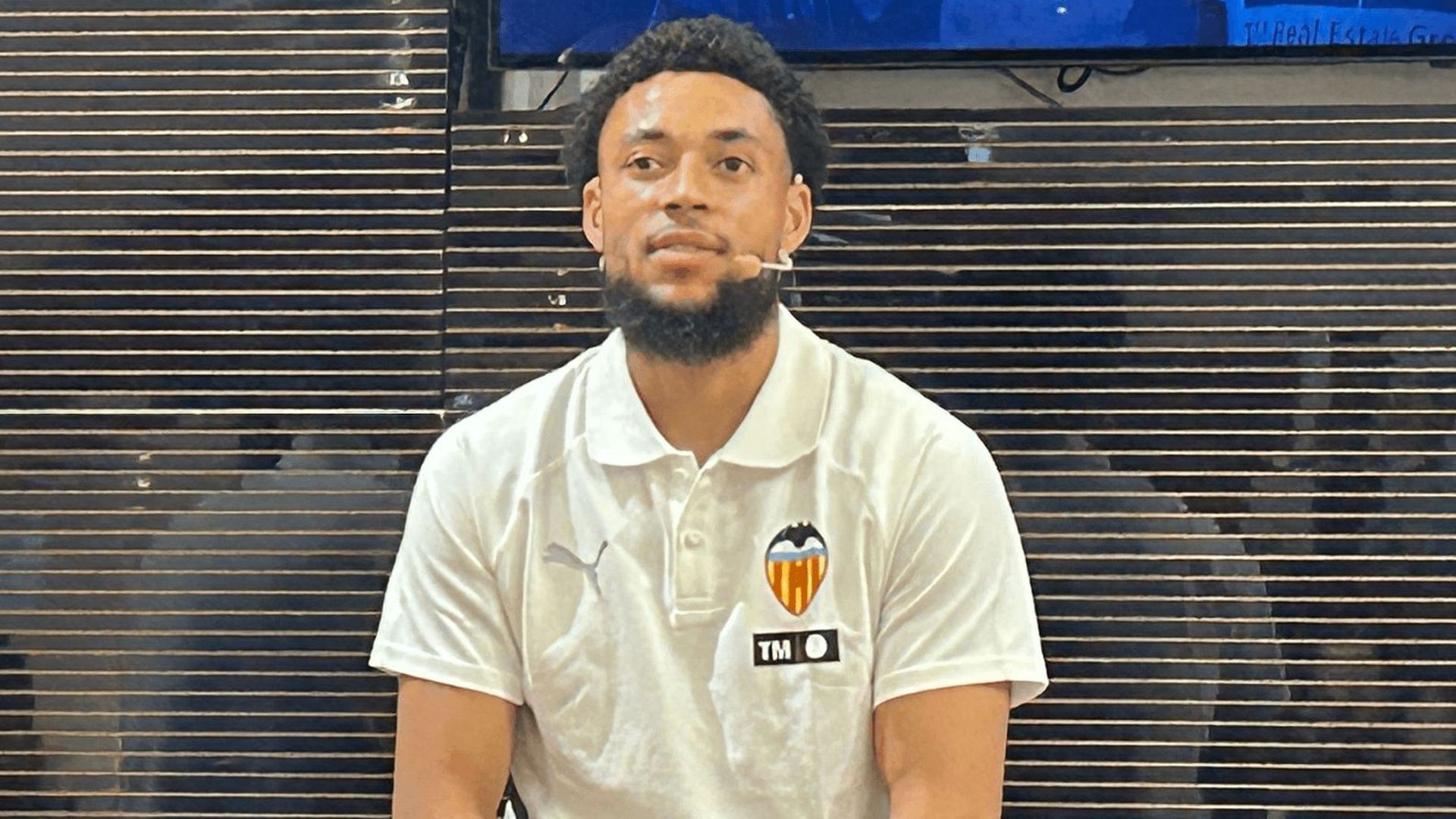 arnaut_danjuma_presentado_con_el_valencia_cf.png arnaut_danjuma_presentado_con_el_valencia_cf.png