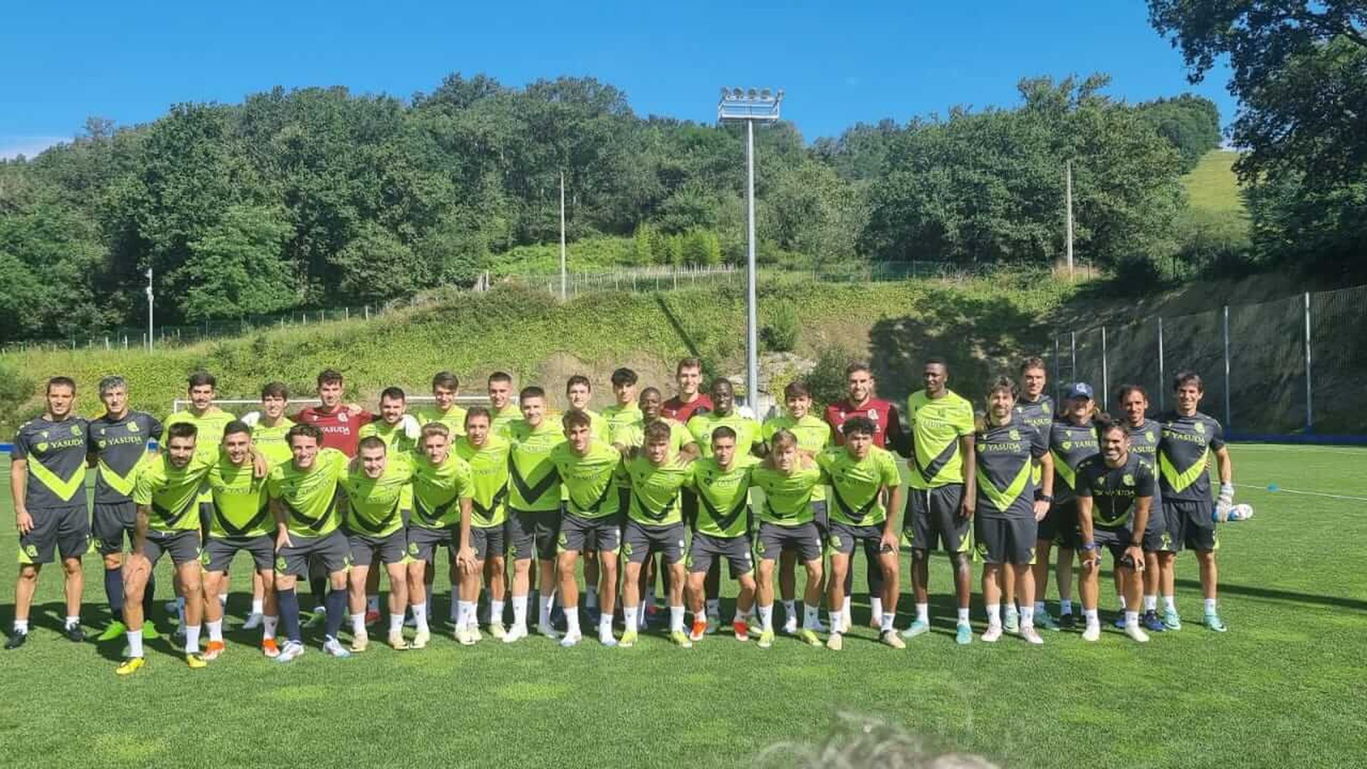 arranca_con_sorpresa_la_pretemporada_de_la_real_sociedad_24_25_001.jpeg arranca_con_sorpresa_la_pretemporada_de_la_real_sociedad_24_25_001.jpeg