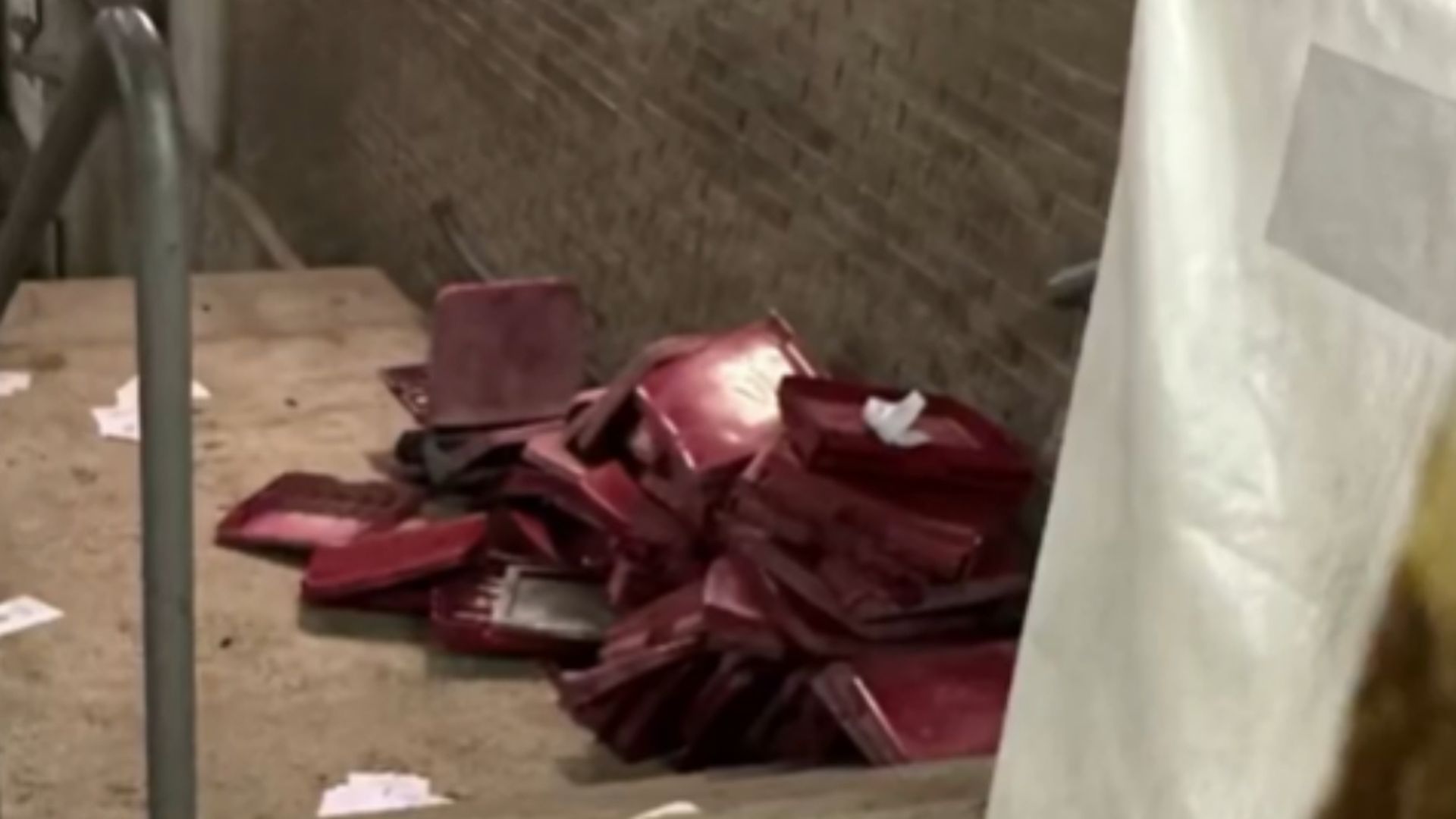 asientos.jpg asientos.jpg