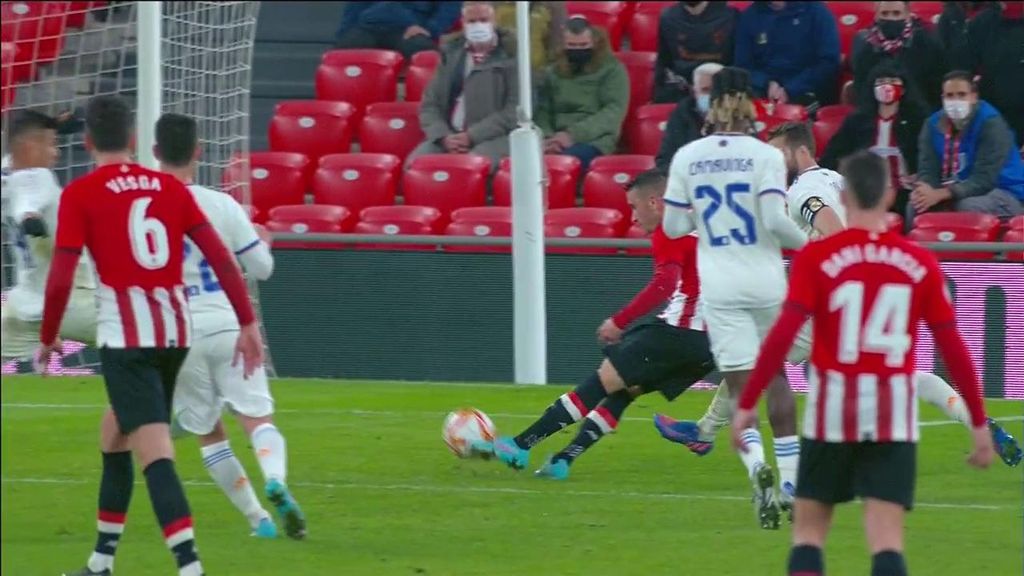 Athletic-Real Madrid: Gol de Álex Berenguer