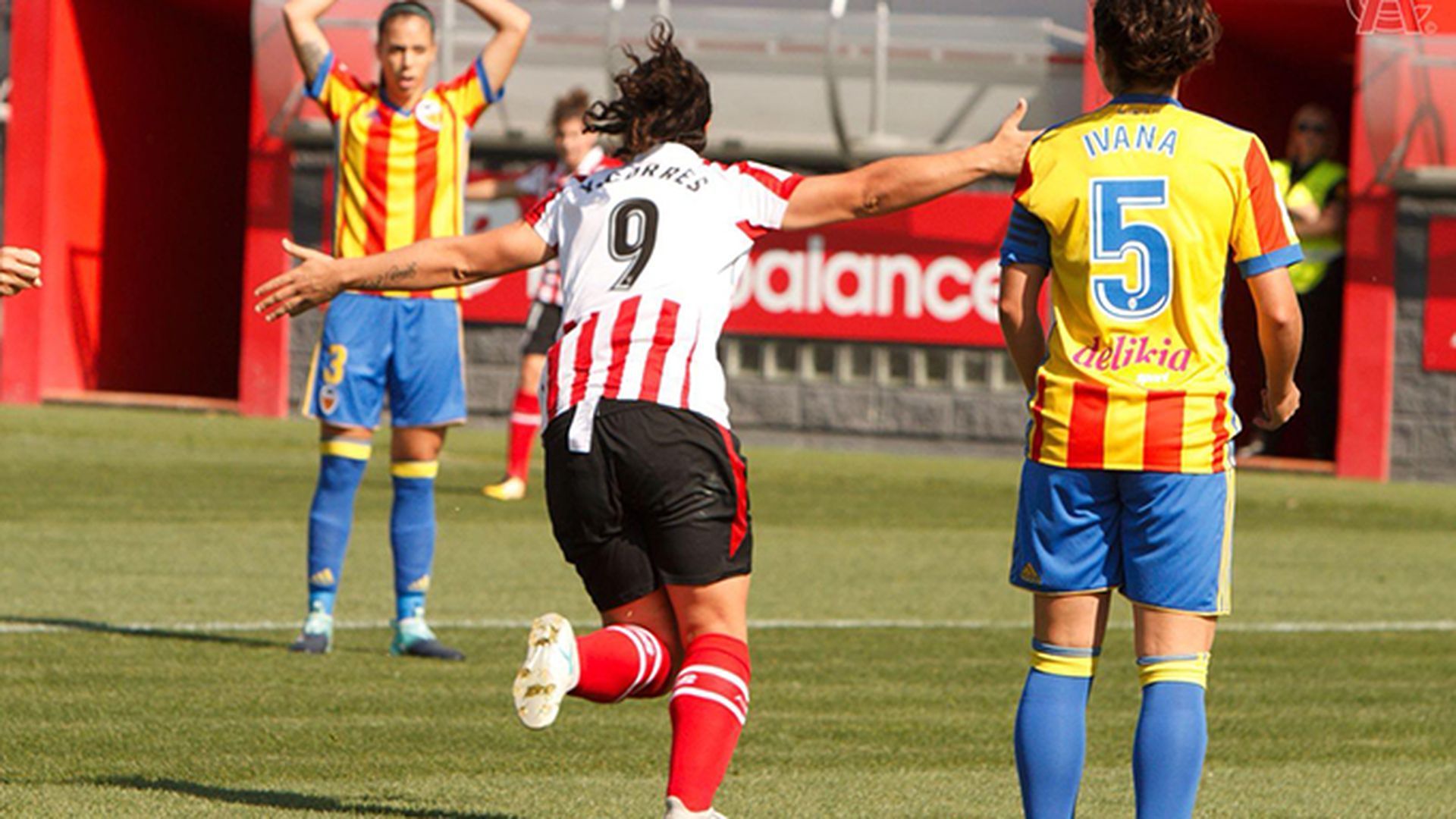 AthleticFEMValencia.jpg