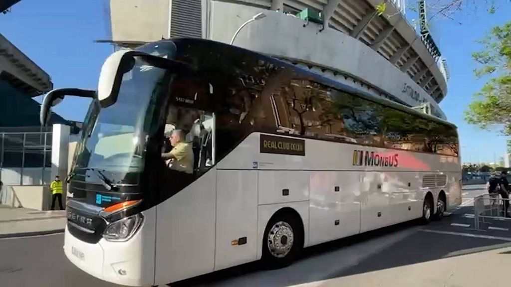 Real Betis-Celta: Llegada del autobús del Celta
