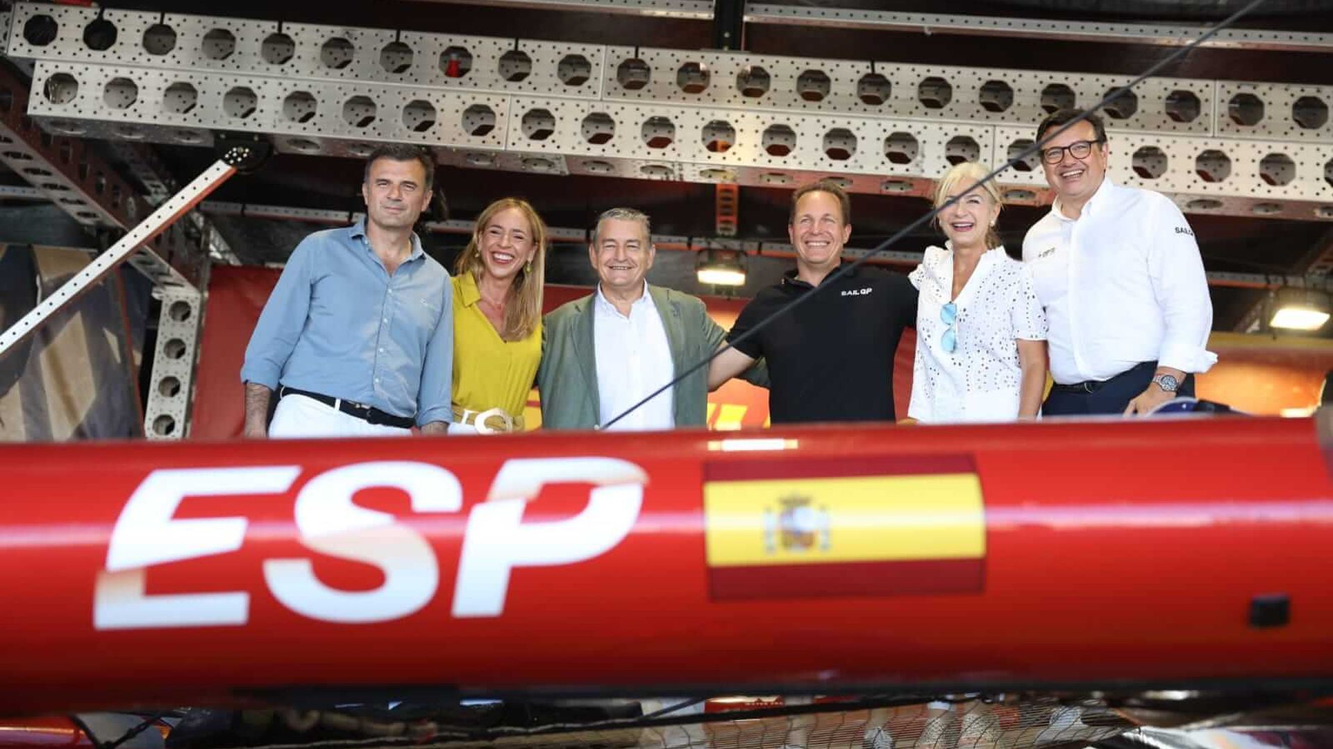 autoridades_barco_espanol_los_gallosjpeg_001.jpeg autoridades_barco_espanol_los_gallosjpeg_001.jpeg