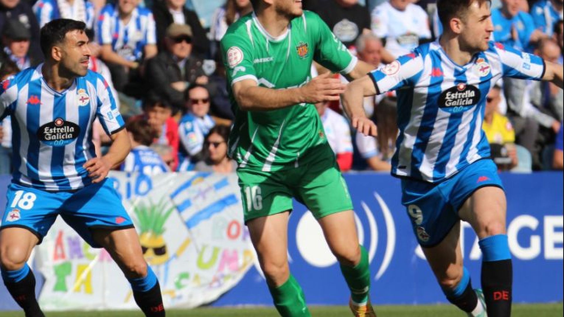 balenziaga_e_ivan_barbero_en_el_duelo_frente_al_cornella.PNG balenziaga_e_ivan_barbero_en_el_duelo_frente_al_cornella.PNG