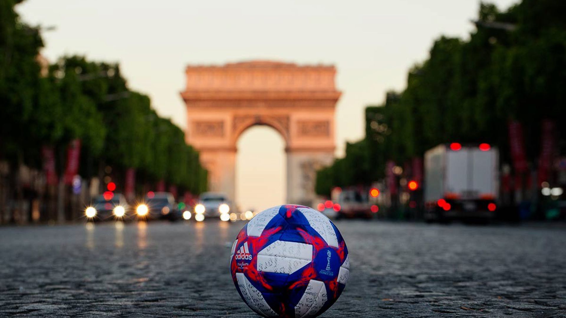 balon_para_octavos_del_mundial_de_francia_001.jpg balon_para_octavos_del_mundial_de_francia_001.jpg