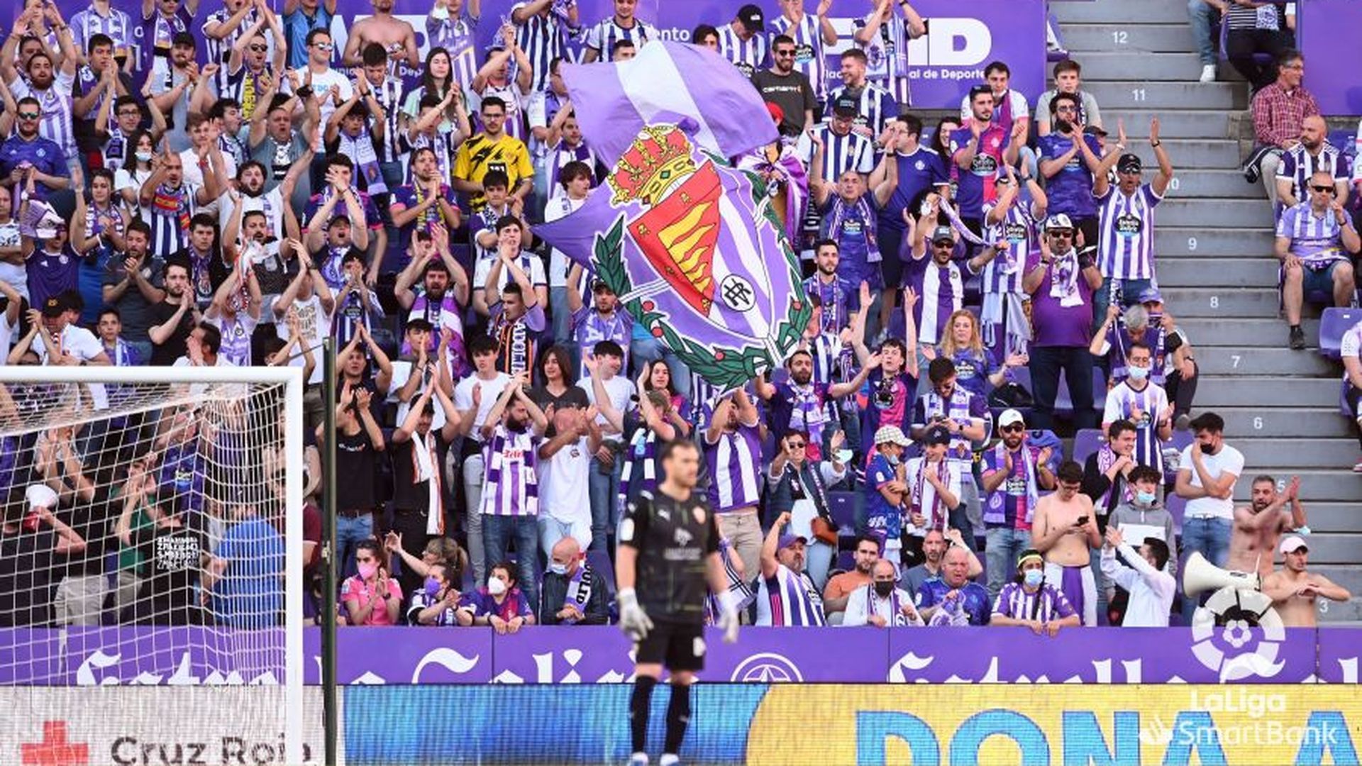 bandera_en_el_fondo_norte_en_el_pucela_almeria_001.jpeg