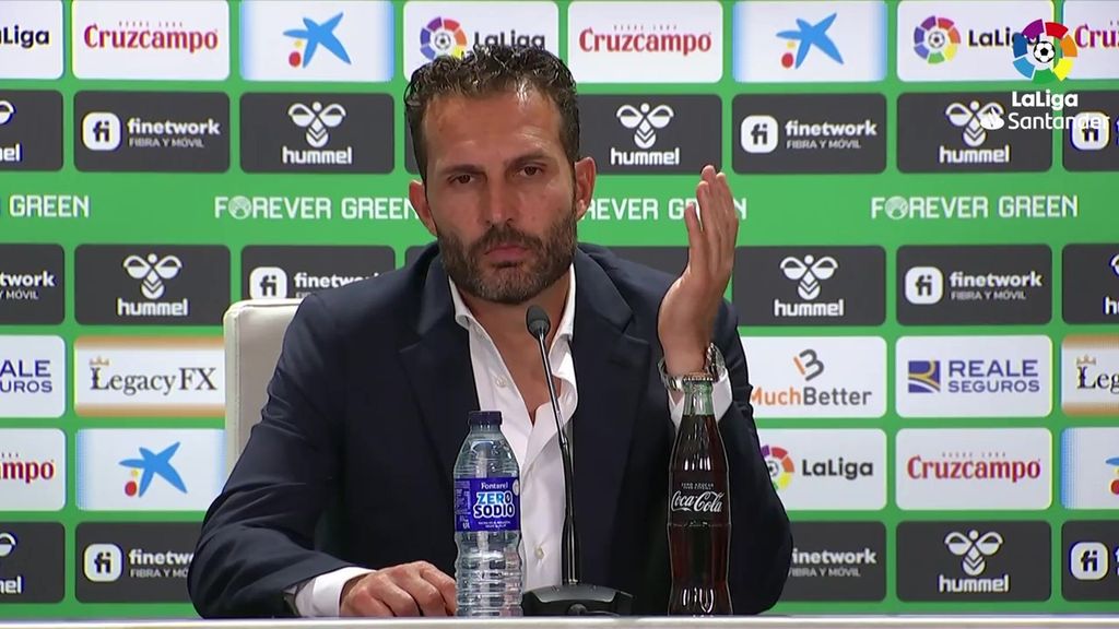 Baraja habla en rueda de prensa de las condiciones que le pone a Peter Lim para seguir en el Valencia