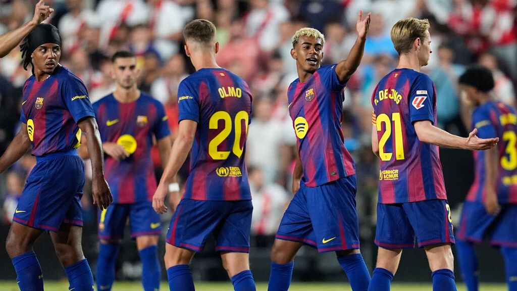 Toni Freixa justifica el aviso de Hansi Flick por lo 'egos': "El vestuario del Barcelona ha estado distraído"