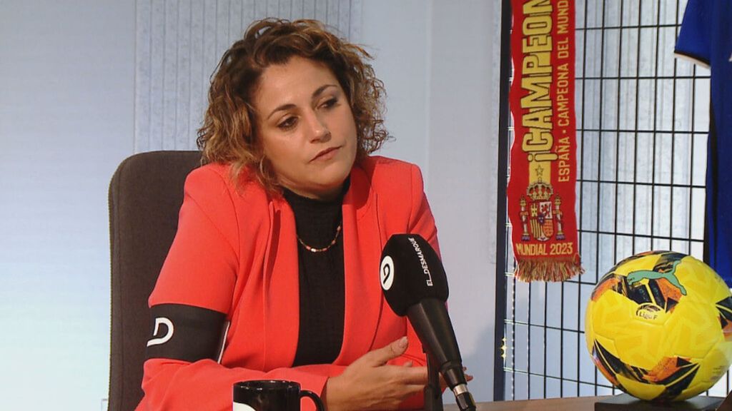 Beatriz Álvarez: "El fútbol es un deporte masculinizado y machista"
