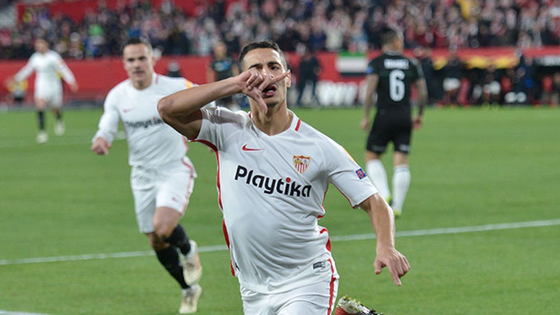 ben_yedder_celebra_su_gol_ante_el_krasnodar_foto_kiko_hurtado_001.jpg