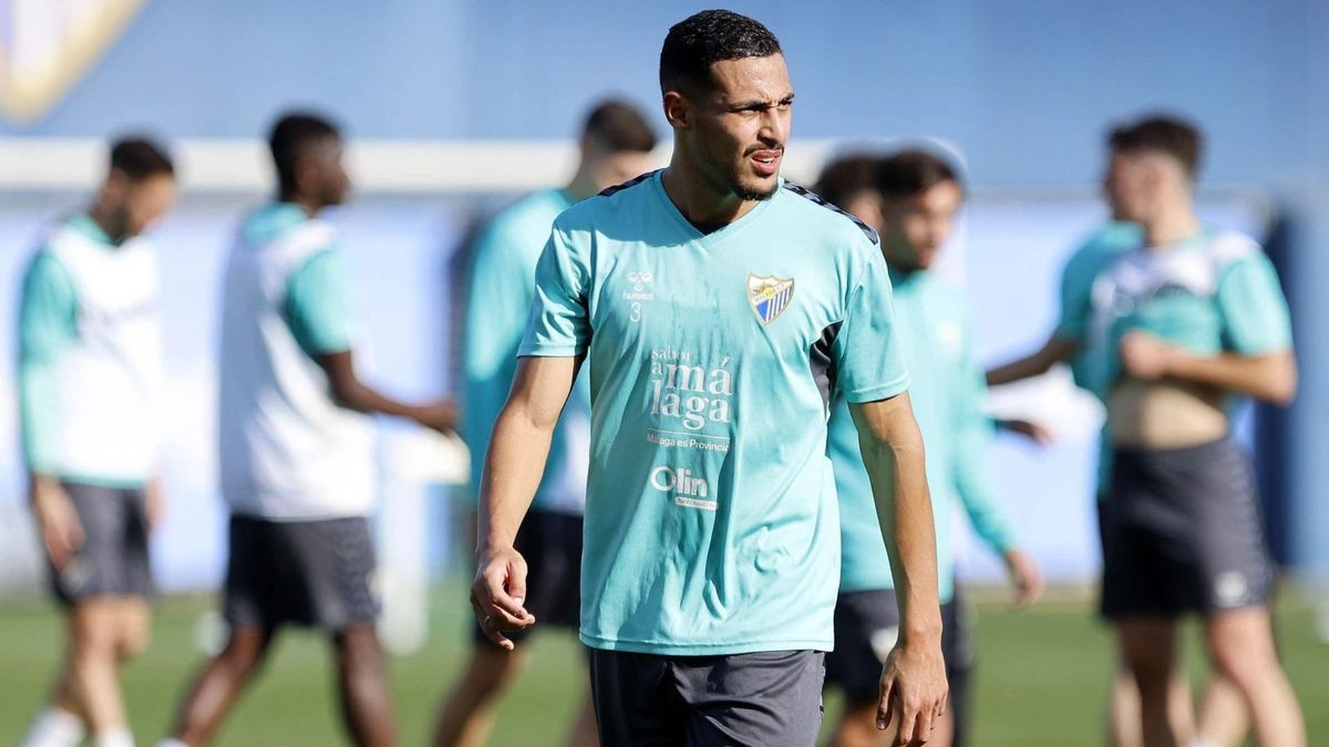 bilal_en_un_entrenamiento_con_el_malaga_mcf_001.jpg