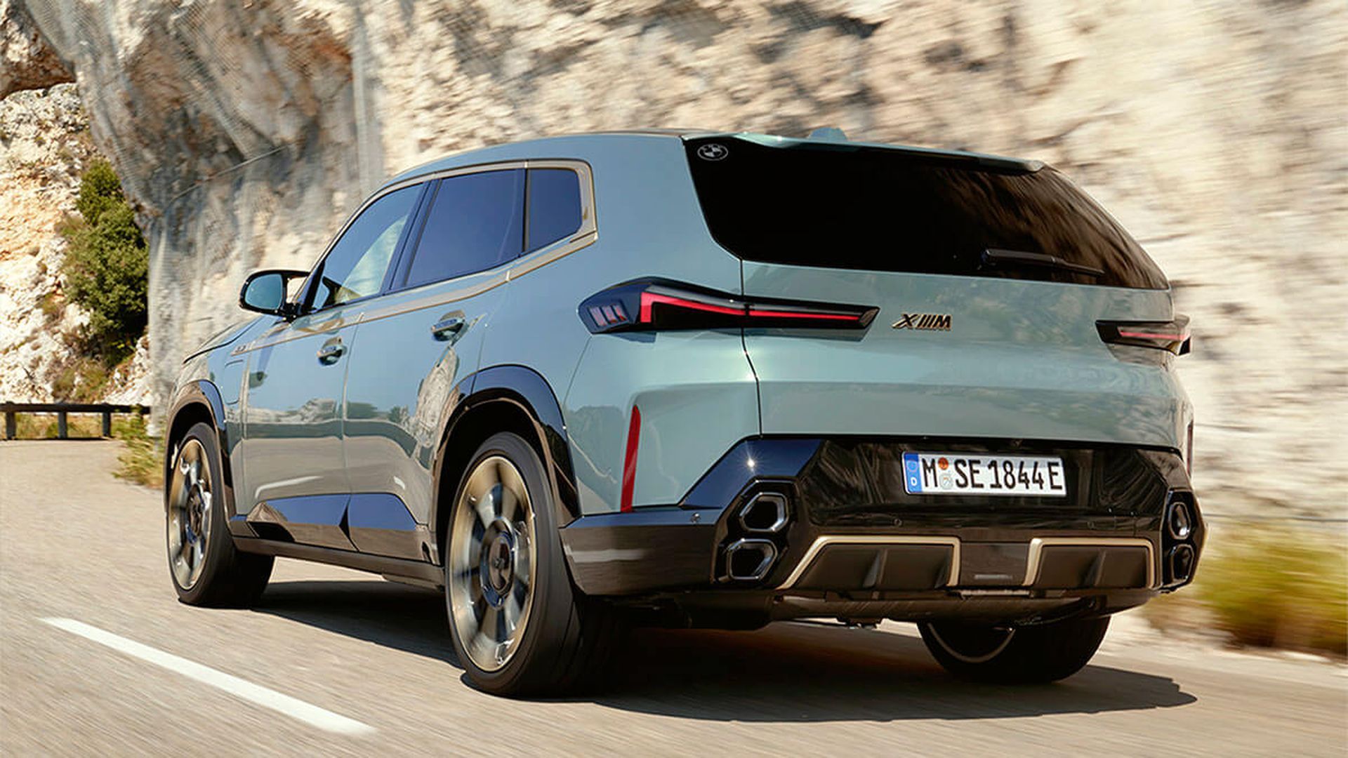 bmw_xm1jpg.jpg