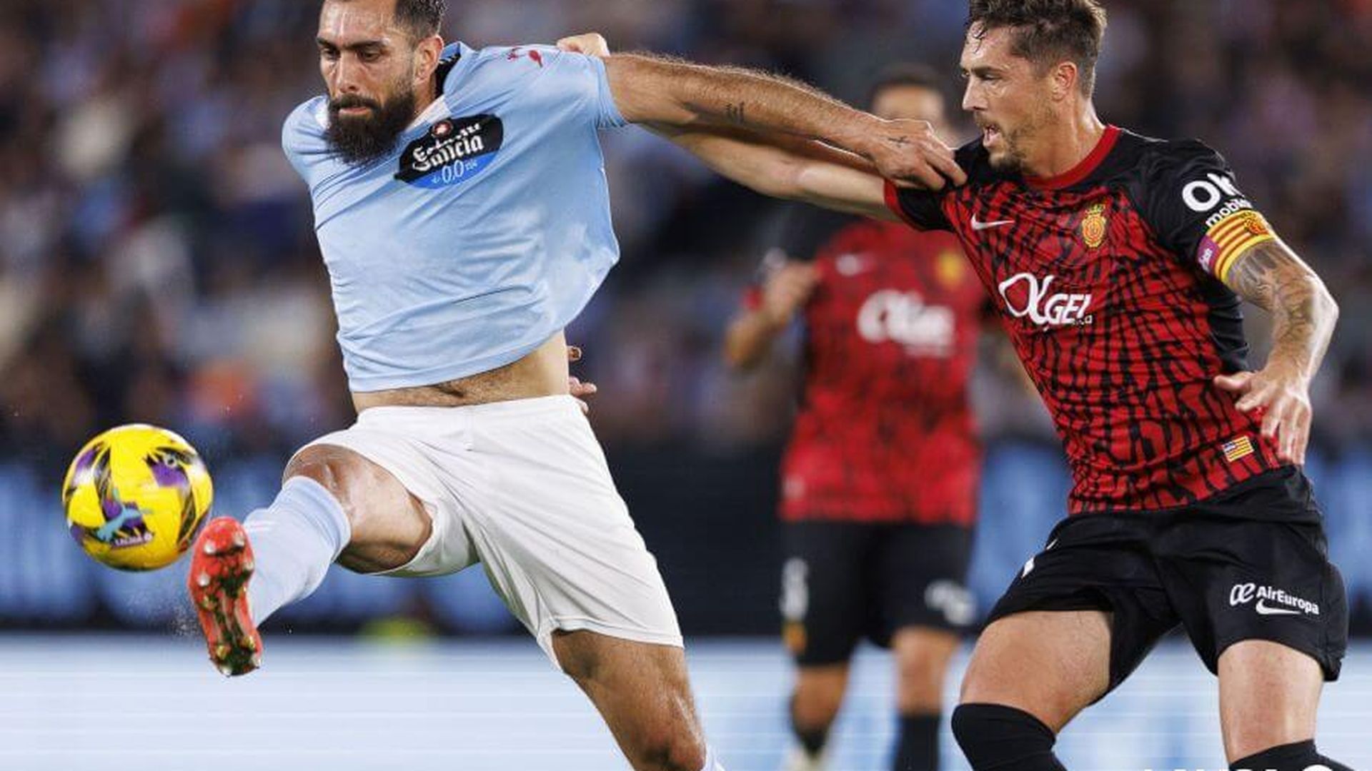 borja_iglesias_durante_el_celta___mallorca_foto_laliga_001.jpeg