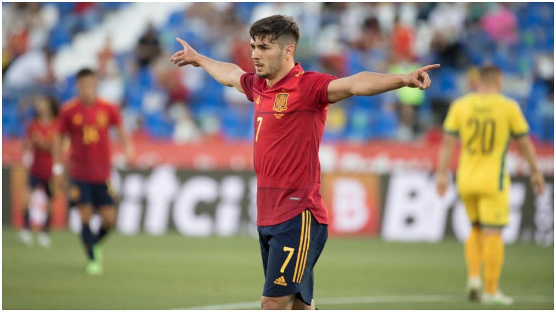 brahim_diaz_debuto_con_la_seleccion_espanola_absoluta_en_2021_1.jpg