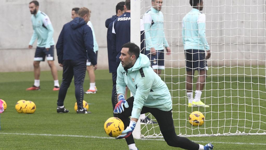 El vendaje de Altimira y la charla de Pellegrini con Claudio Bravo en el regreso a los entrenamientos del portero