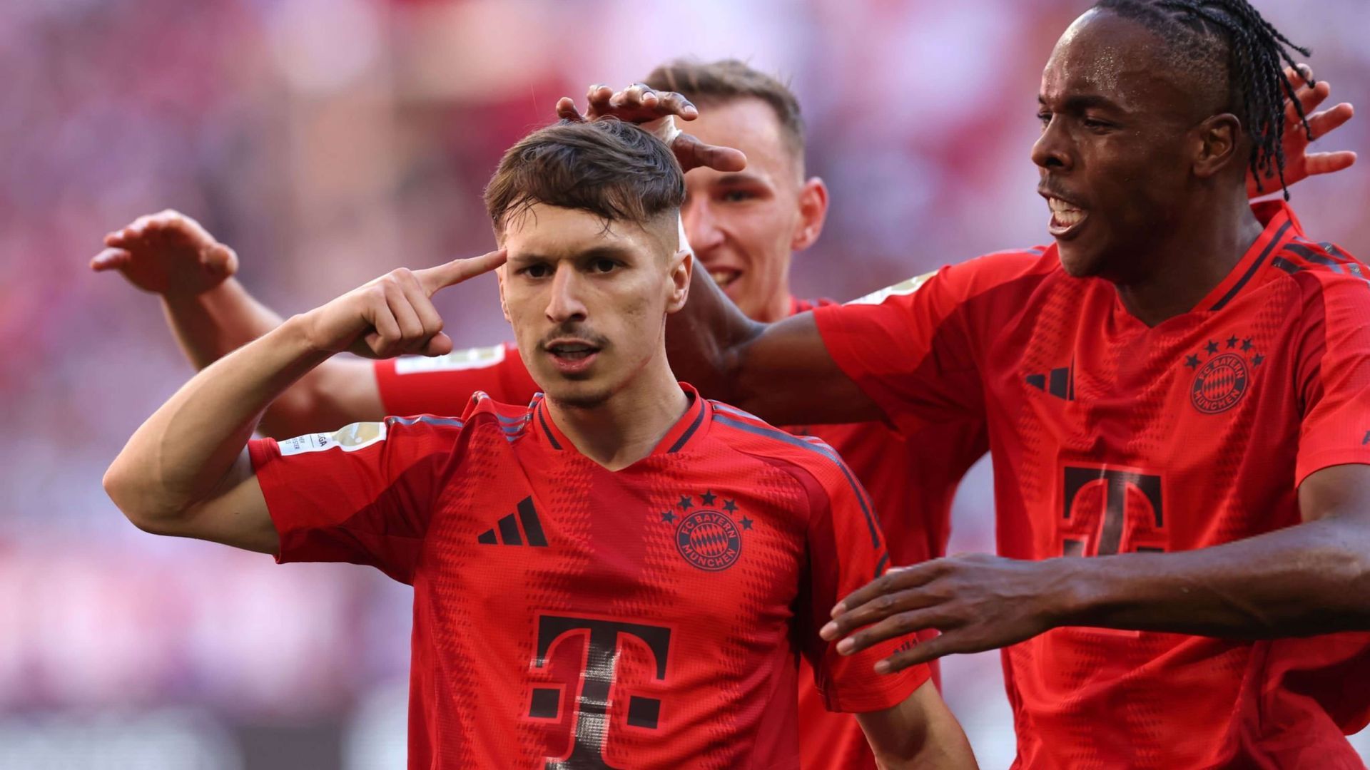 bryan_munich_bayernjpeg_001.jpeg bryan_munich_bayernjpeg_001.jpeg