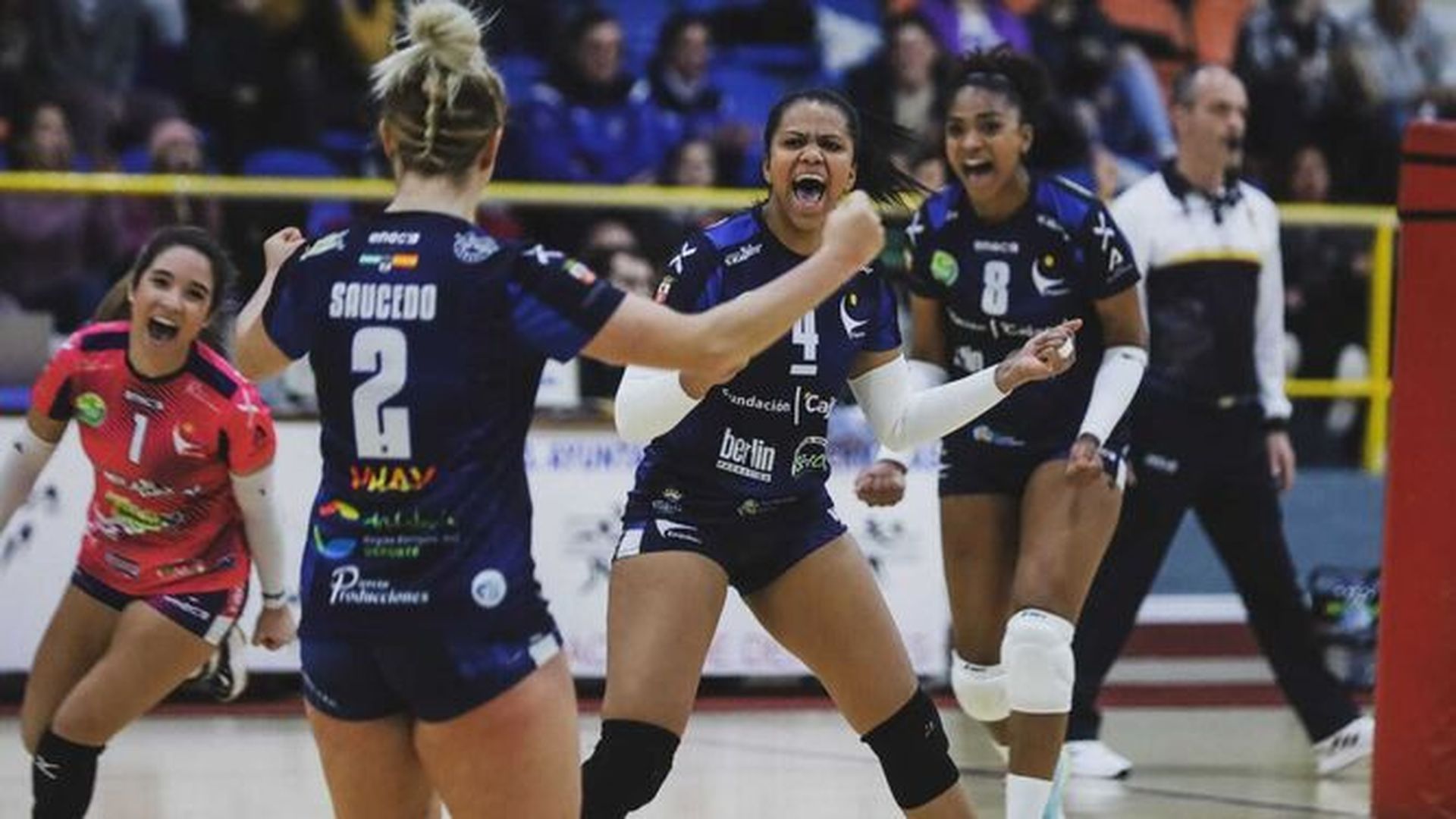 cajasol_voley_dos_hermanasjpg.jpg