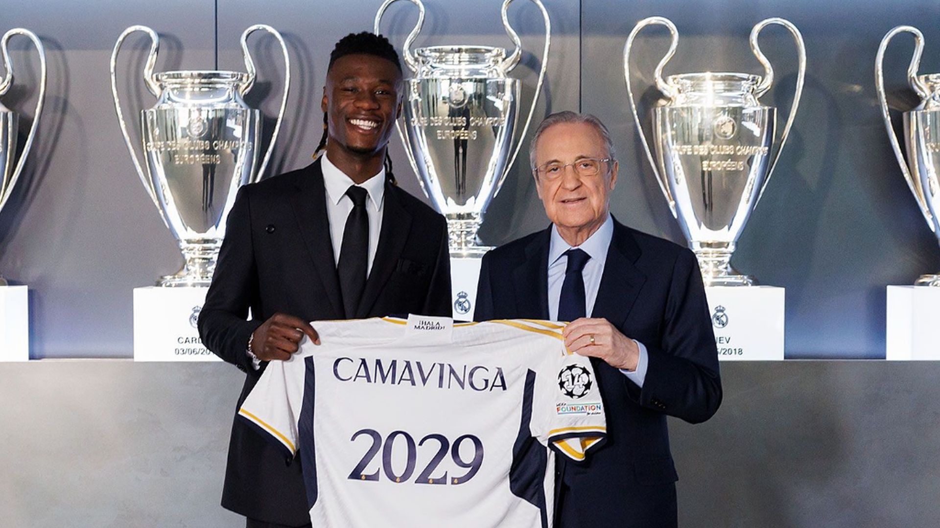 camavjpg_001.jpg camavjpg_001.jpg