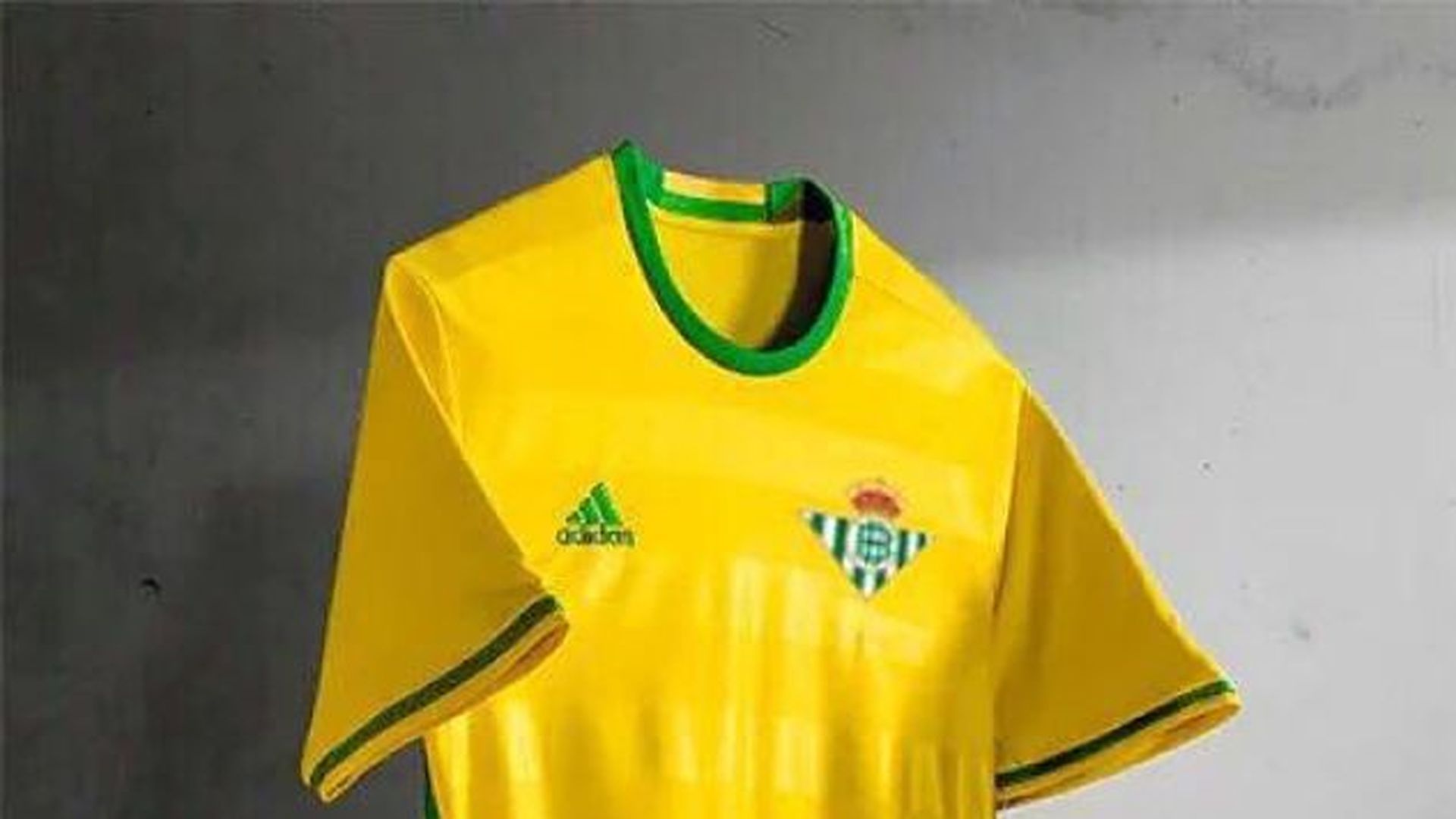 camisetaamarilladelbetis.jpg camisetaamarilladelbetis.jpg