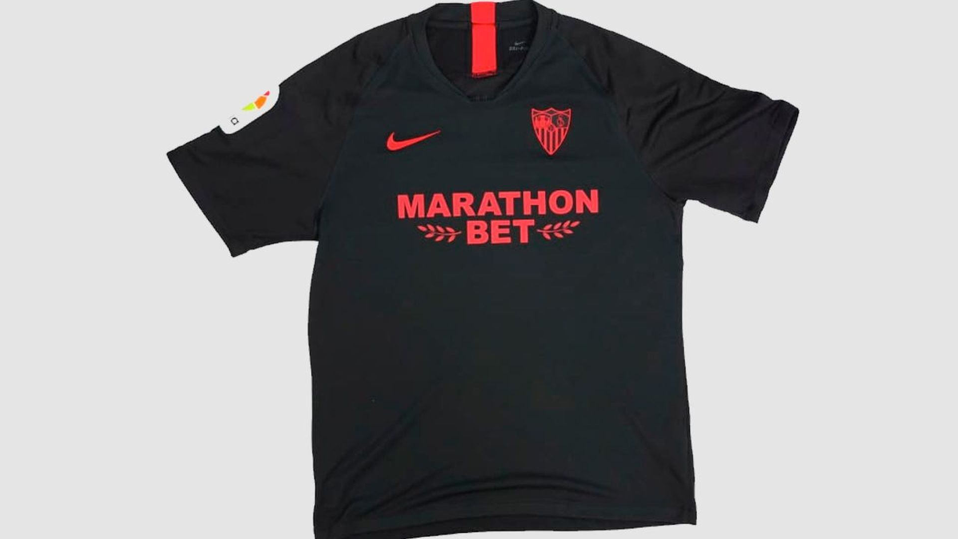 camisetanegra1png_001.png