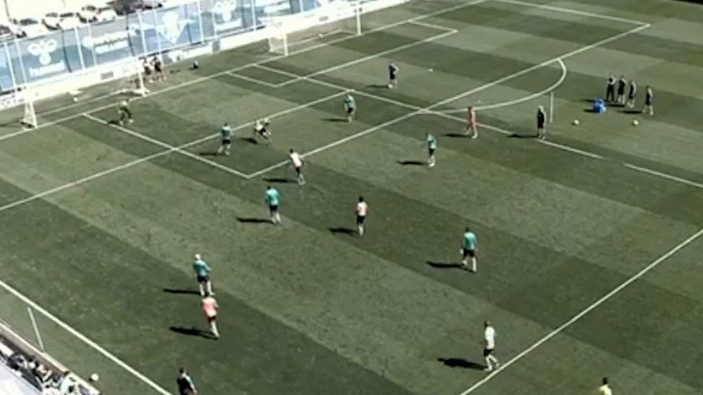(Mediaset) Sergio Canales marca el gol de su vida en el entreno del Betis: “A veces hago cosas”