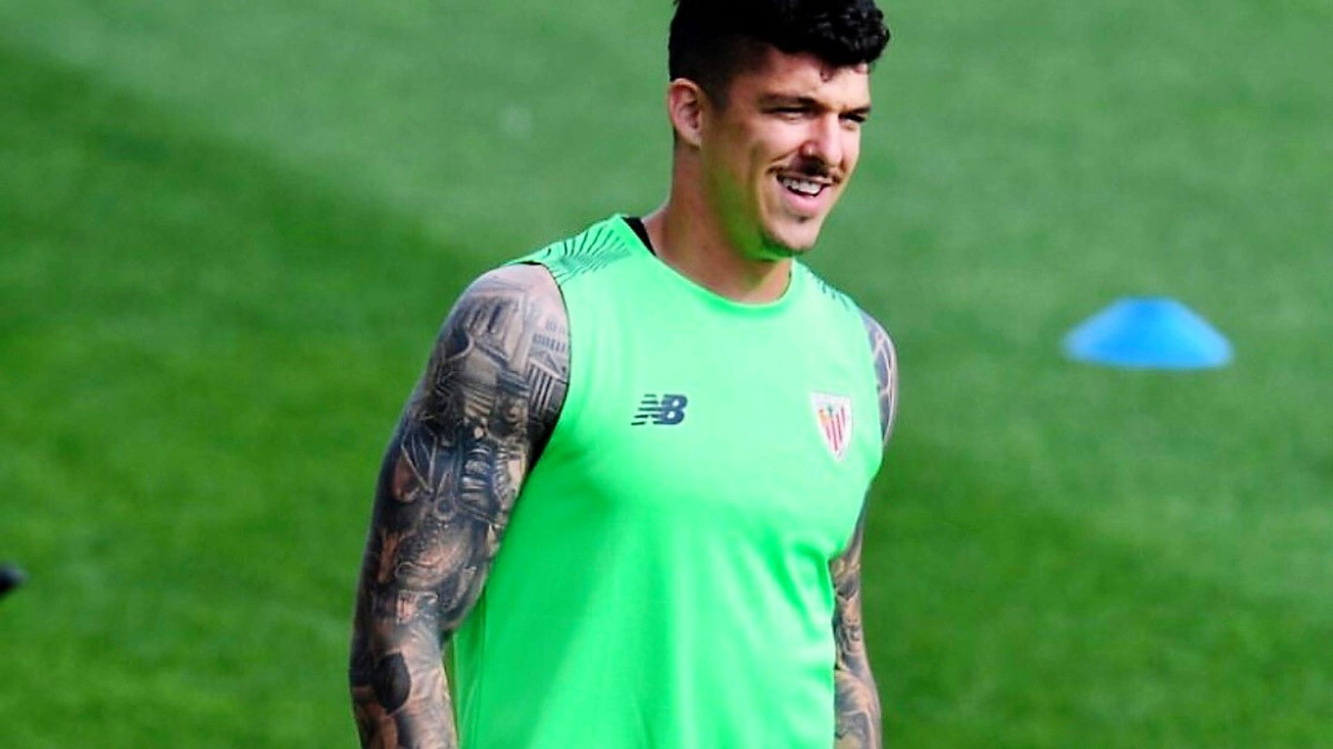 capajpg_001.jpg capajpg_001.jpg