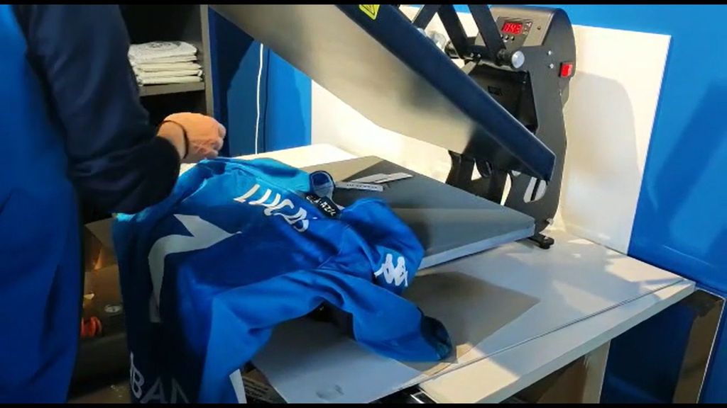 Lucas Pérez colapsa las tiendas del Deportivo: su camiseta es el gran deseo de la afición