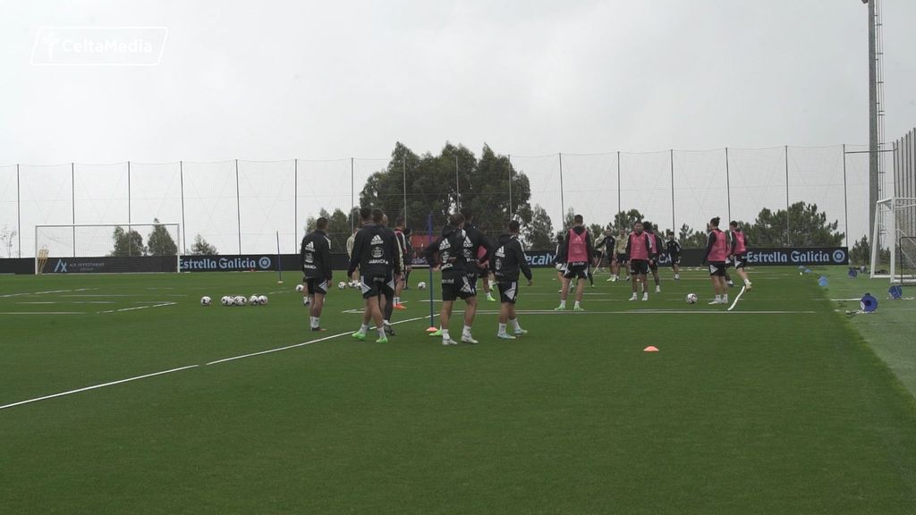 El Celta trabaja bajo la niebla y un intenso aguacero