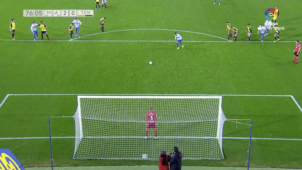 Málaga 2-0 Tenerife: Gol de Sadiku