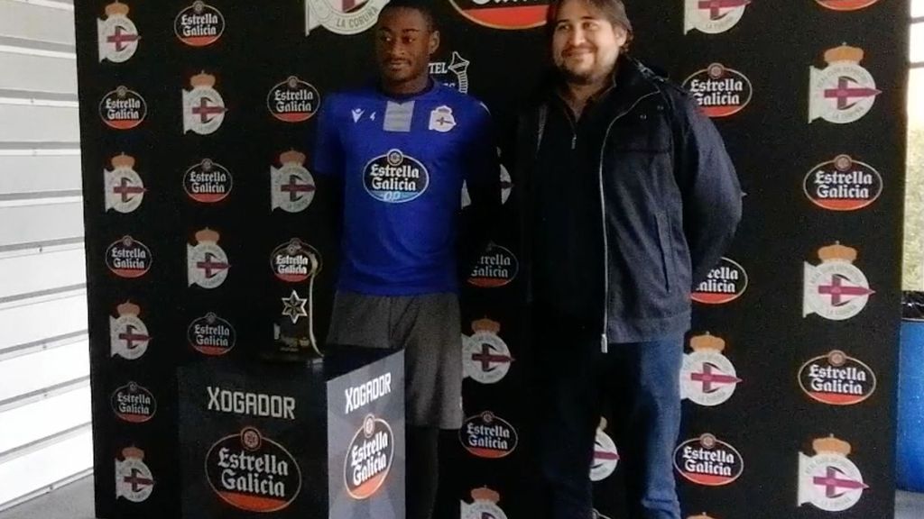 Mujaid recibe el Premio de Estrella Galicia