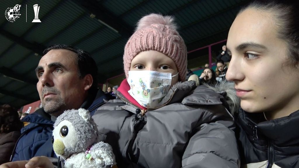 La historia de María, la niña con cáncer jugadora del Calvarrasa de Abajo