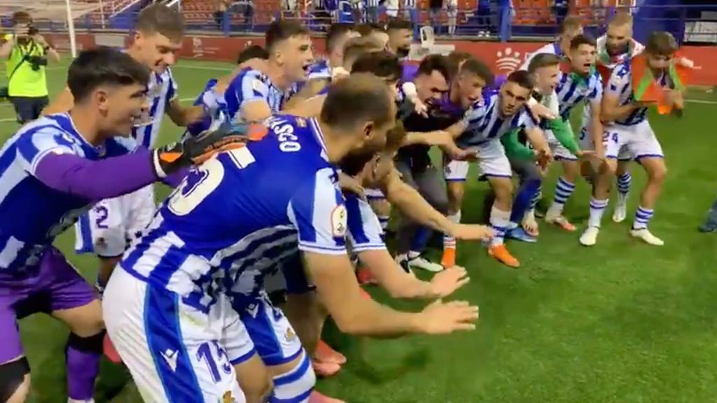 La fiesta del ascenso del Sanse en el Francisco de la Hera