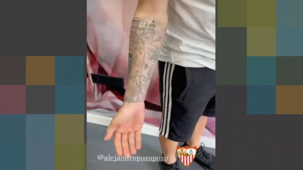 Todo el sevillismo de Pozo, tatuado en su brazo derecho