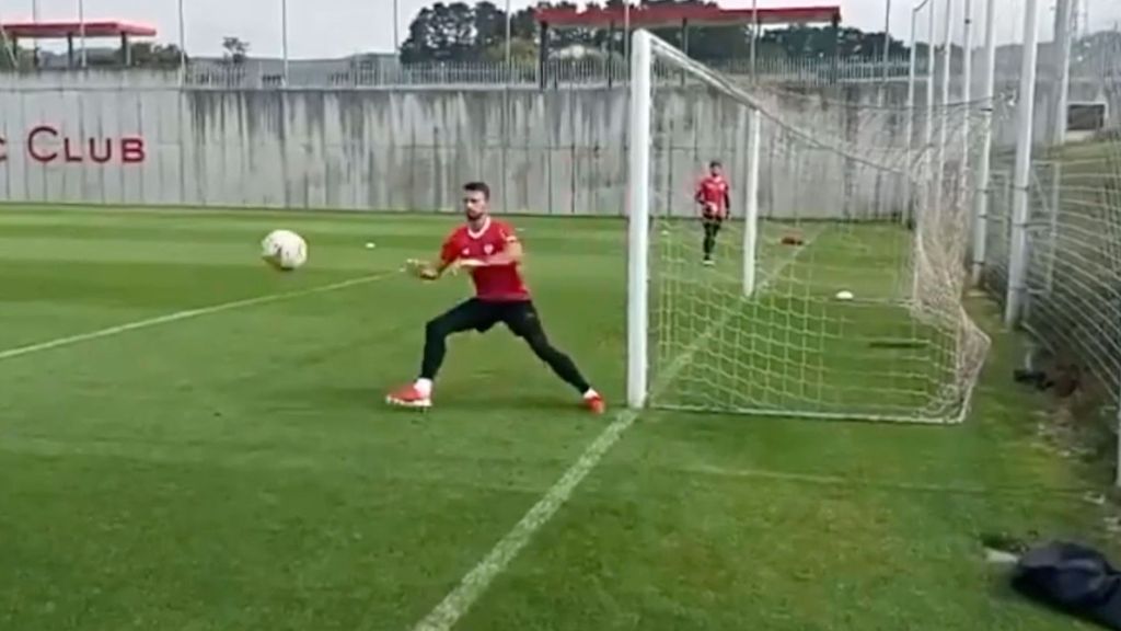 Unai Simón ya entrena con el Athletic tras la Eurocopa y los JJOO