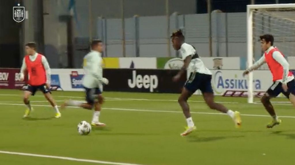 El espectacular golazo de Nico Williams con la selección española sub21