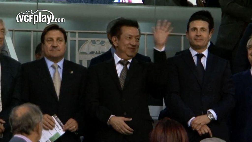 Así dio Mestalla la bienvenida a Peter Lim frente al Elche en 2014