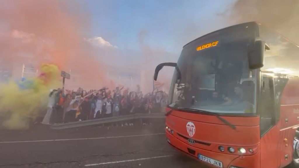 Final de Copa: Llegada del Valencia al Estadio de la Cartuja