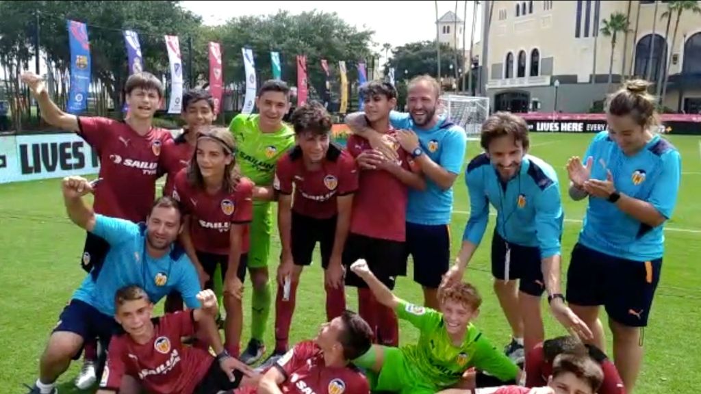 El Valencia se va de Orlando cantando Xe que bo y con un mensaje: “Fue un placer estar con vosotros”