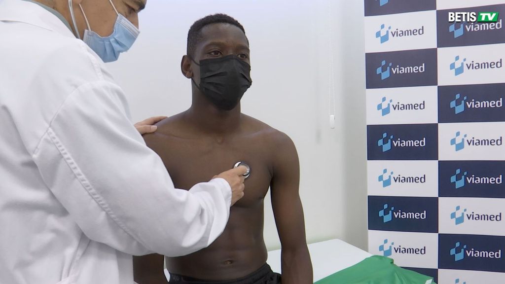 Luiz Henrique pasa el reconocimiento con el Betis en Viamed