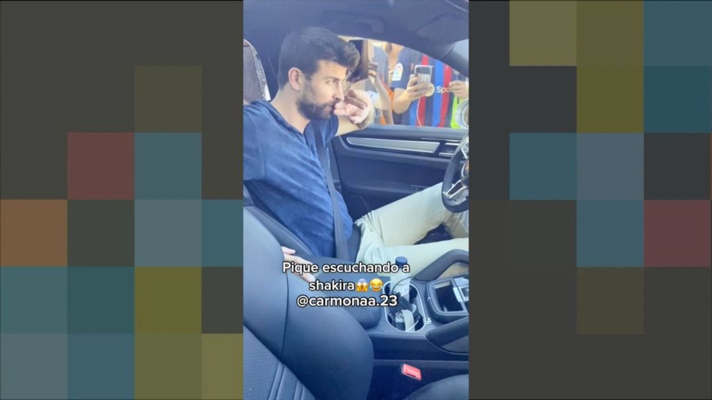 Piqué y la canción de Shakira en su coche (vídeo @carmonaa.23)
