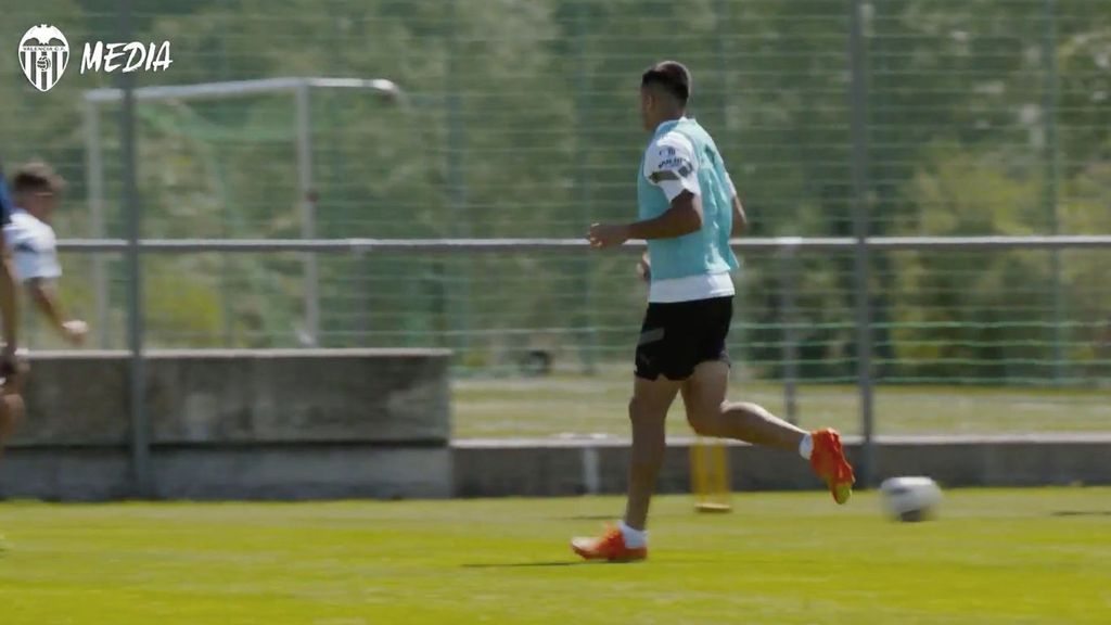 Maxi Gómez ya está recuperado y apunta al once contra el St. Gallen