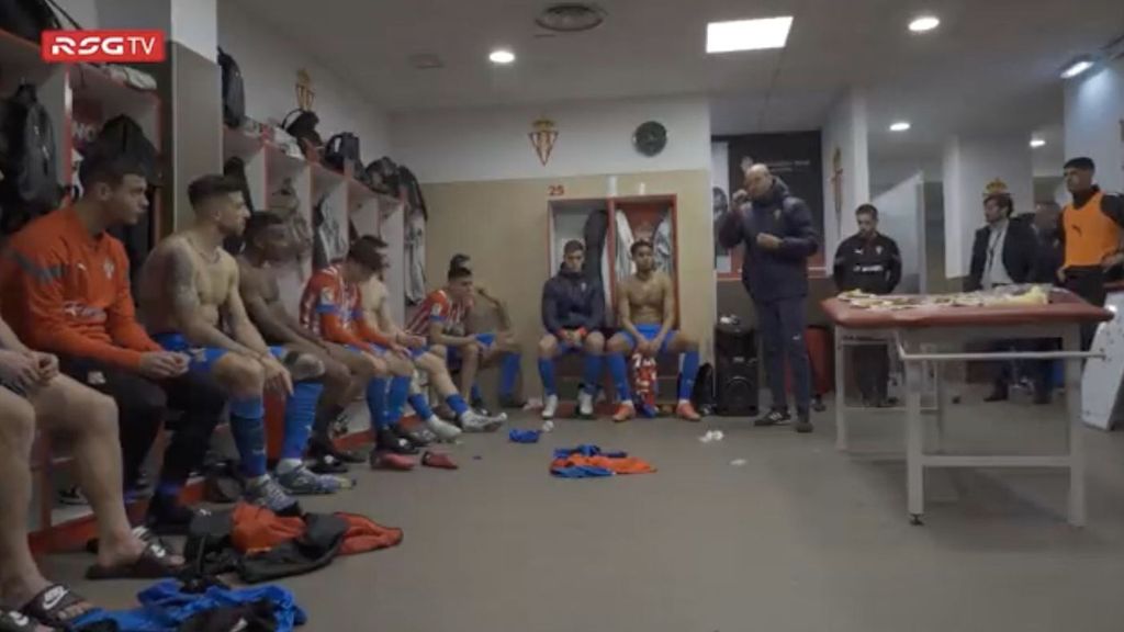 La charla de Miguel Ángel Ramírez en el vestuario tras el empate del Sporting ante el Huesca