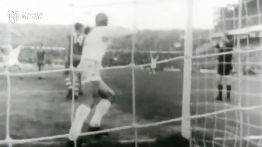 Forment recuerda el gol que le hizo famoso con el Valencia