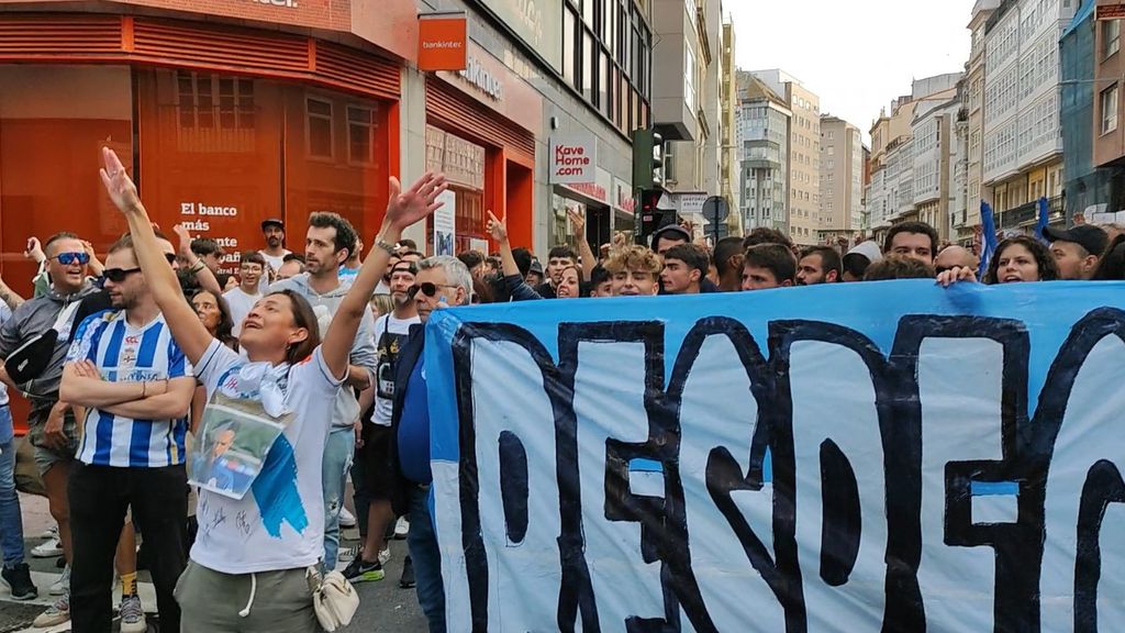 La afición del Deportivo pide el regreso de Rubén de la Barrera: "Queremos a Rubén"