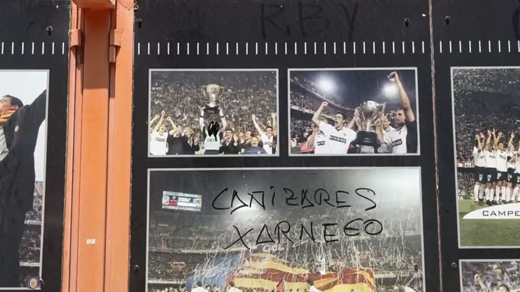 Pintadas contra Cañizares Rubiales y Palop en Mestalla